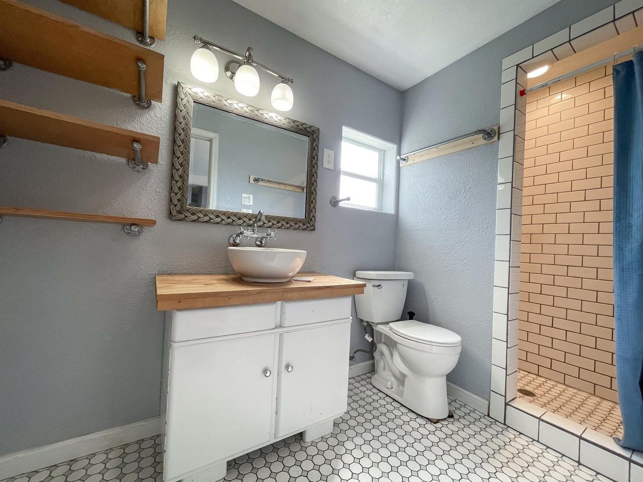 244 Ridgewood Ave - Photo 2 of 30