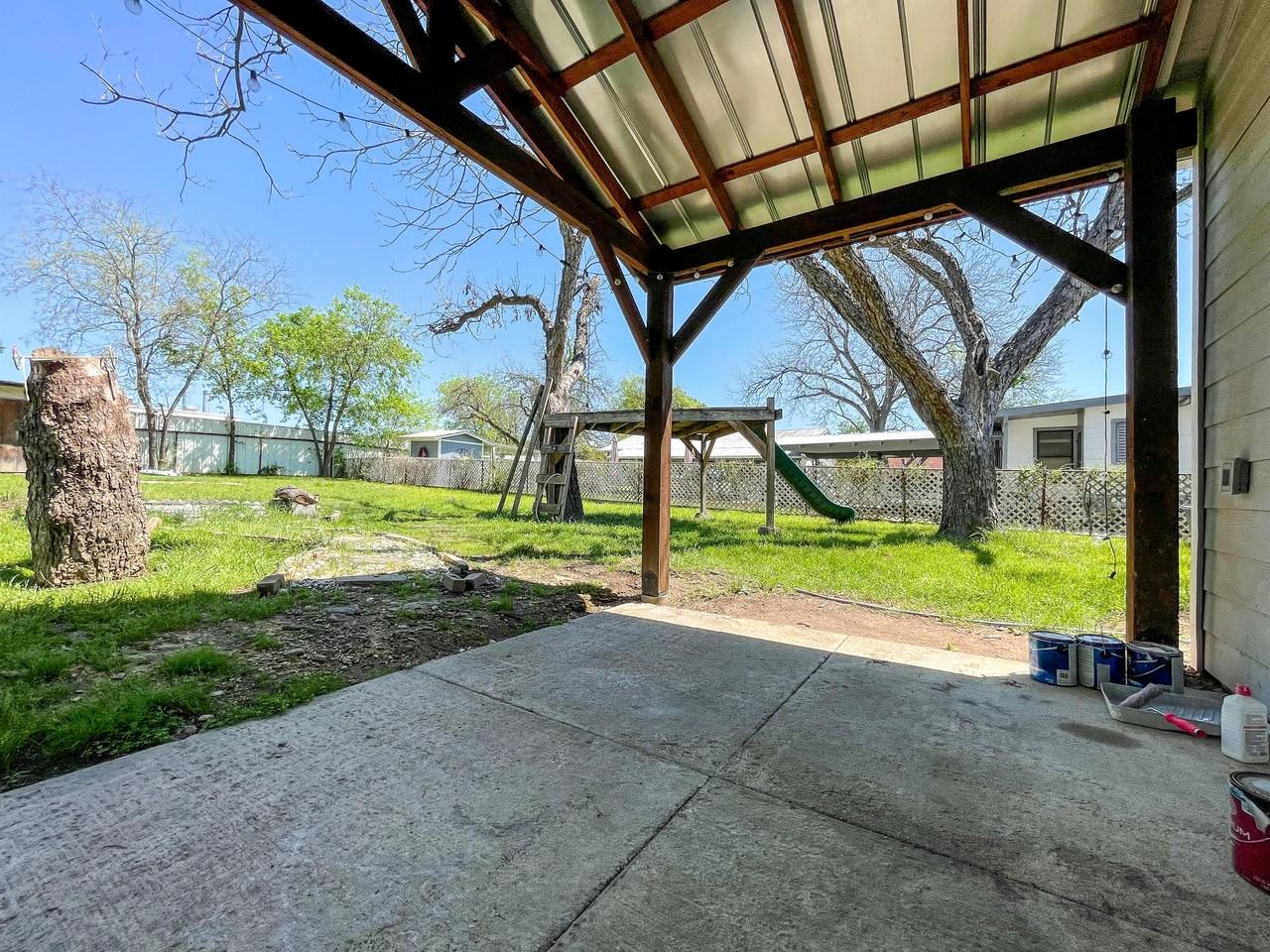 244 Ridgewood Ave - Photo 5 of 30