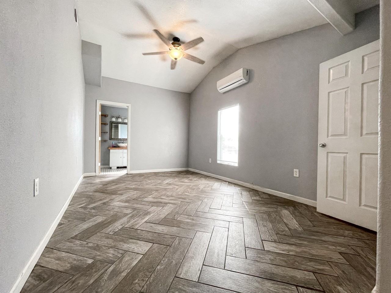 244 Ridgewood Ave - Photo 7 of 30