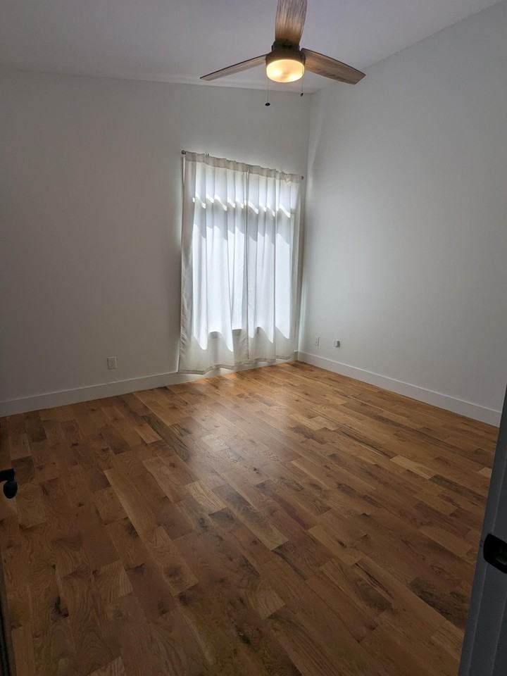 1710 Nassau St #1 - Photo 3 of 24