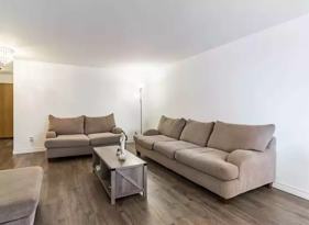 20 Ellen St E Unit 405  