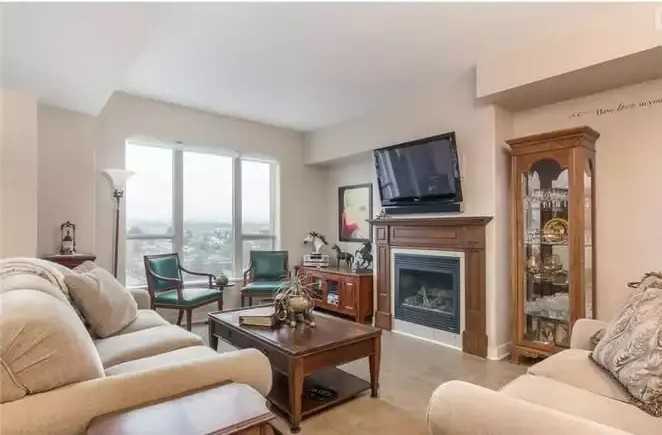 1160 Bernard Ave #1202 - Photo 2 of 6