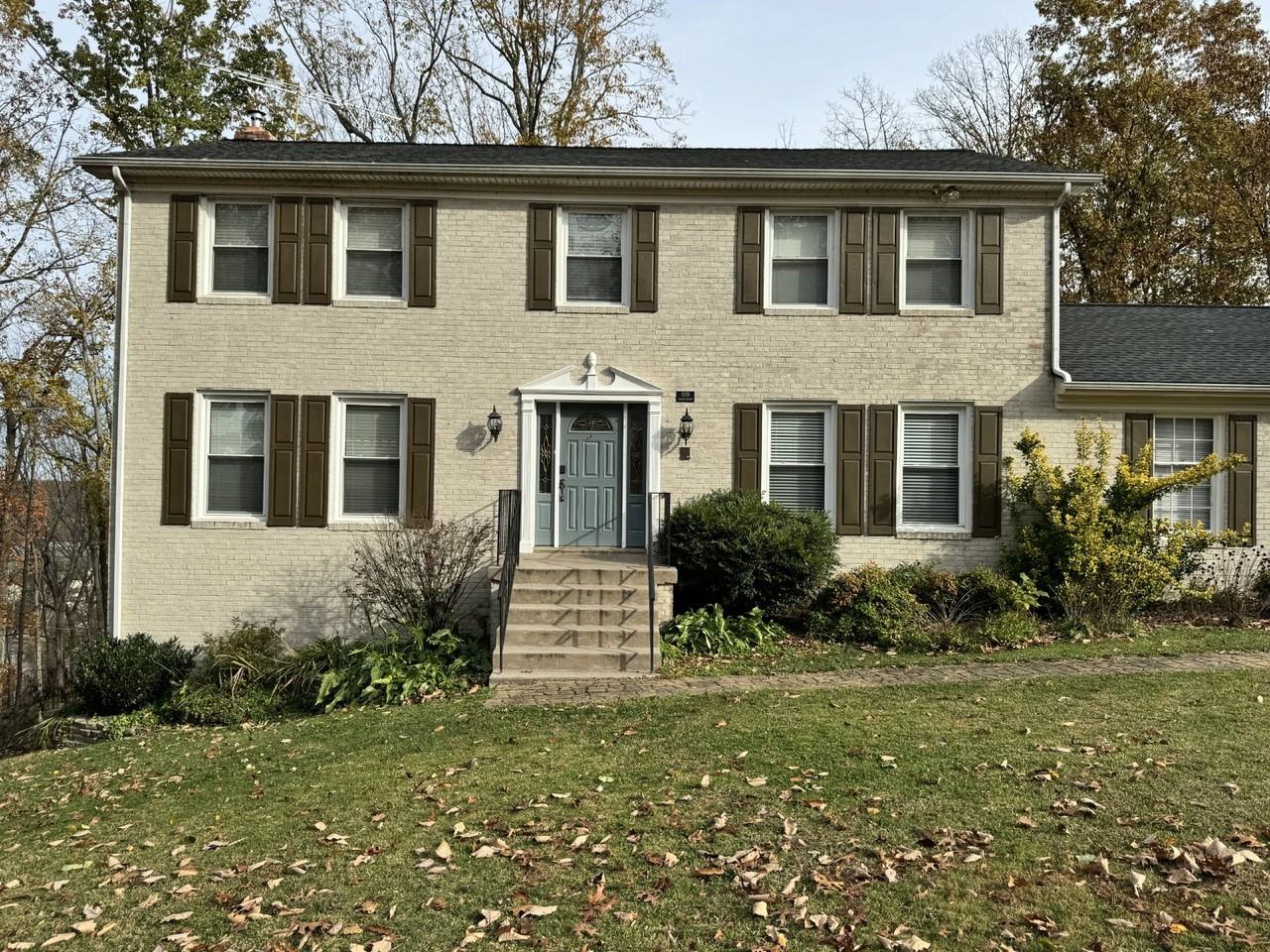 1018 Bayview Overlook - Photo 2 of 50