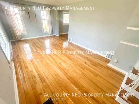 1303 Commonwealth Ave - Photo 2 of 20