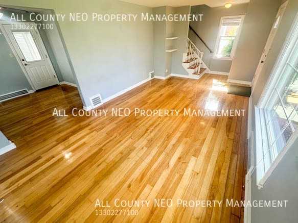 1303 Commonwealth Ave - Photo 3 of 20