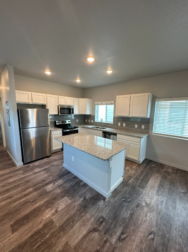 3431 N Carefree Cir #101 - Photo 2 of 24