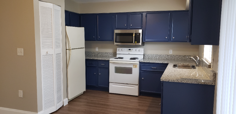 235 Chadworth Drive - Photo 4 of 21