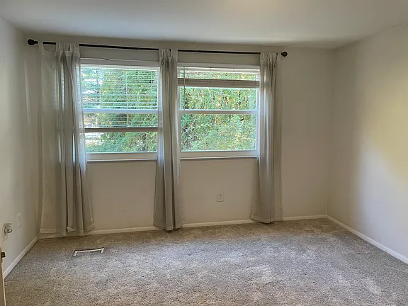 5523 Inverness Woods Ct - Photo 2 of 20