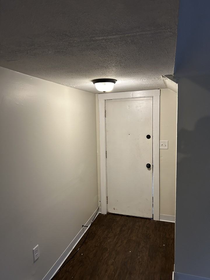 162 Pomfret St #3 - Photo 3 of 7