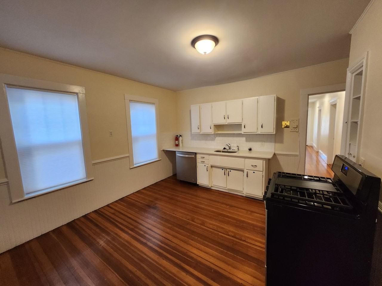 19 Granville Rd - Photo 4 of 20