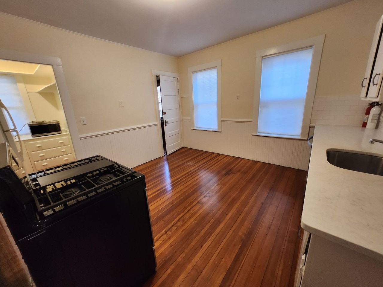 19 Granville Rd - Photo 5 of 20