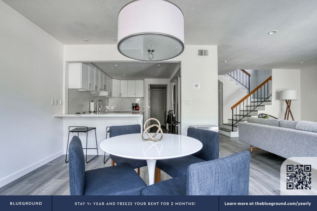 804 Erie Cir #1604 - Photo 7 of 18