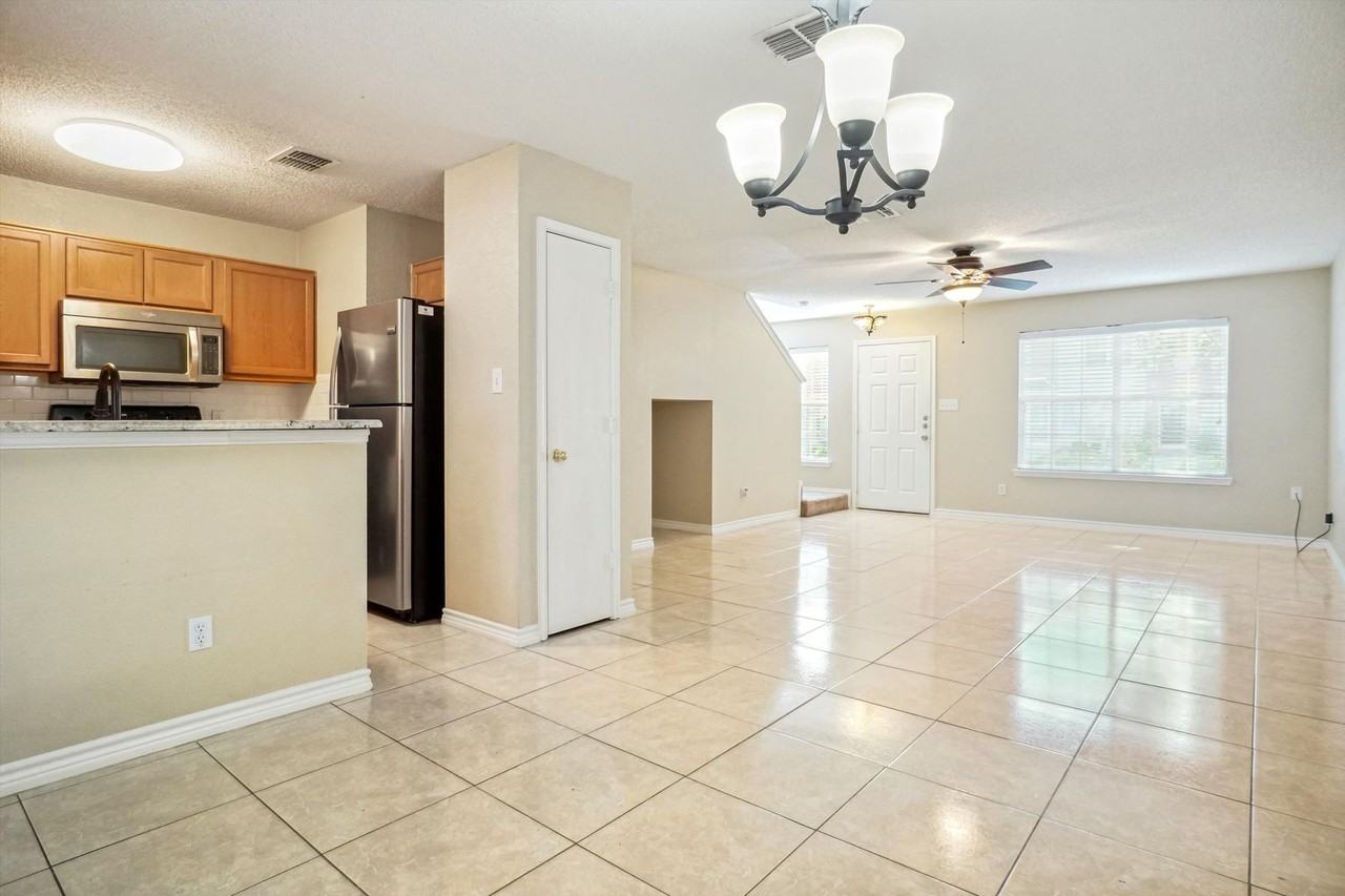5816 Giddyup Ln - Photo 7 of 22