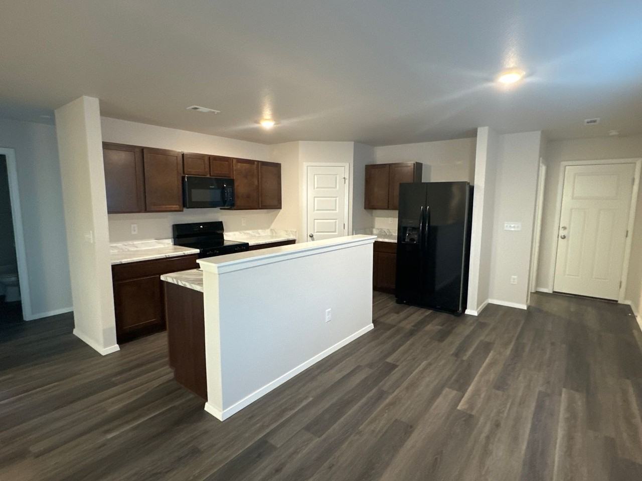 3106 Vail Ave - Photo 5 of 19
