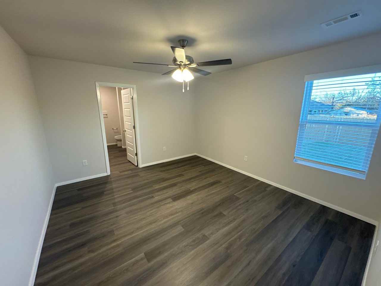 3106 Vail Ave - Photo 7 of 19