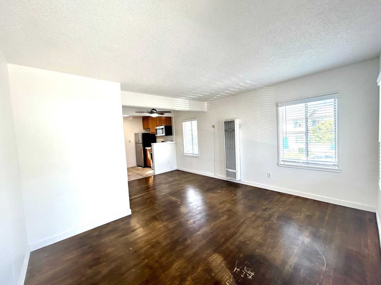 3145 Macaulay St - Photo 3 of 10