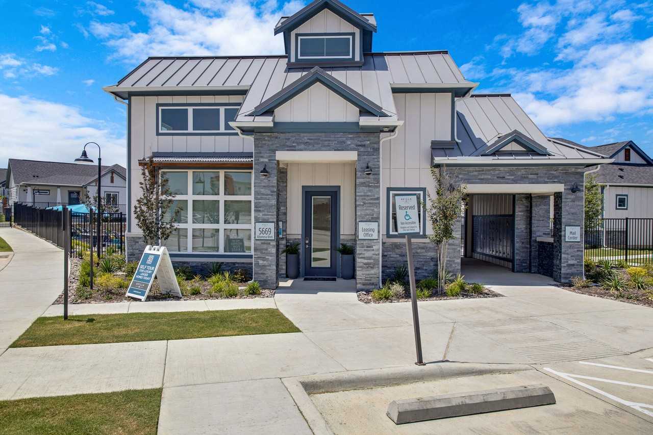 VLux Trails - Photo 5 of 50