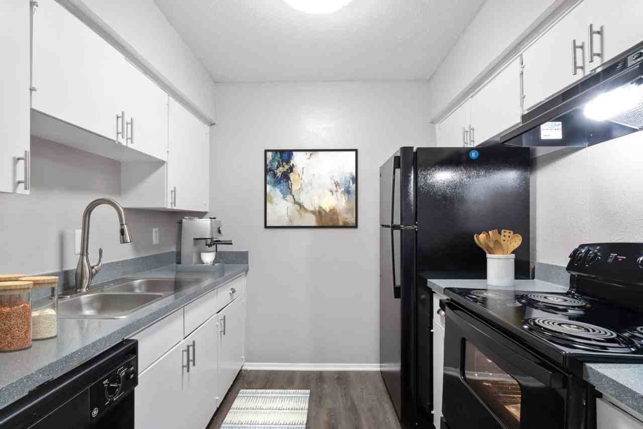 Casita Grove - Photo 2 of 29