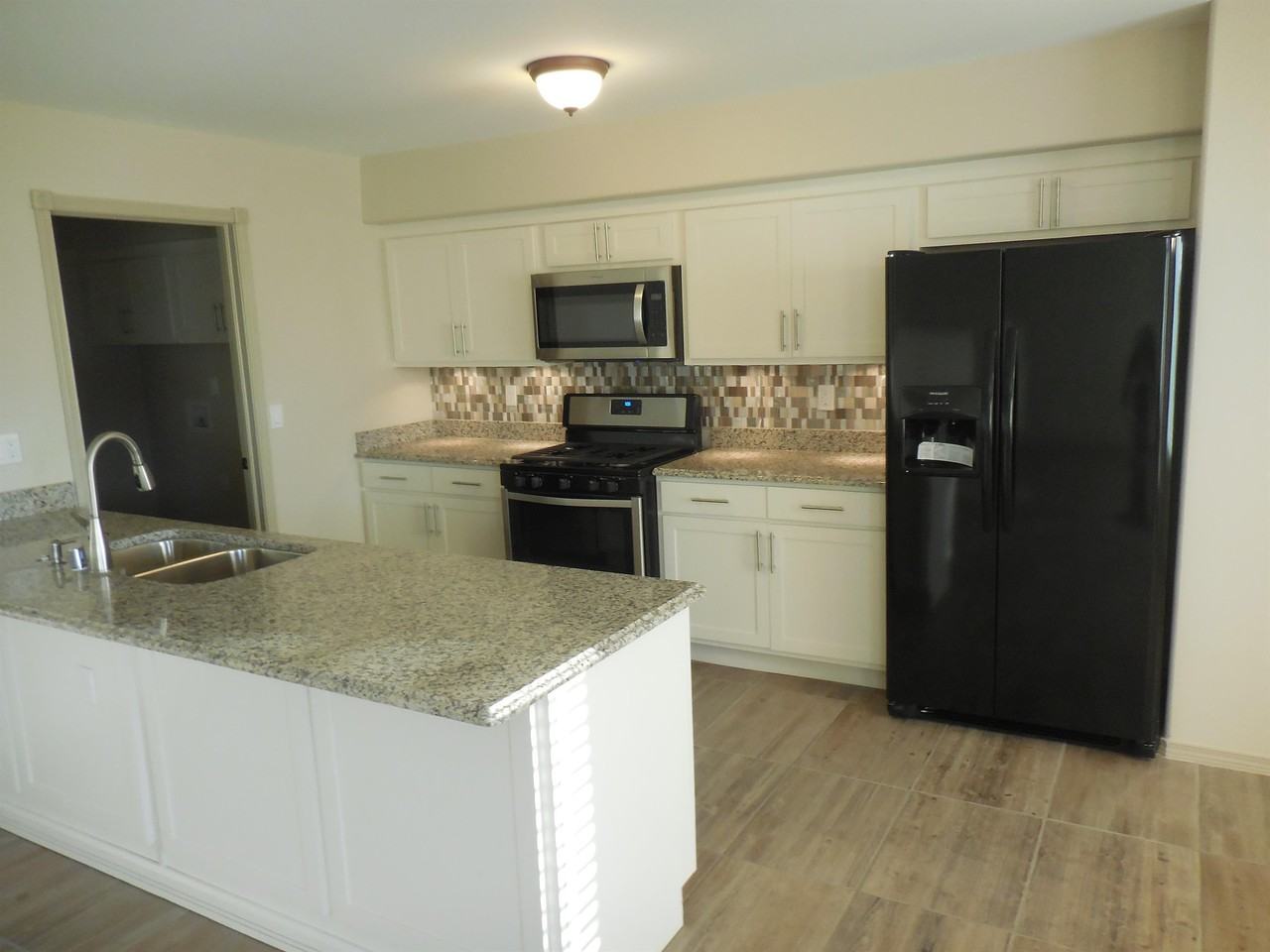 3409 Gary Brewster B Place - Photo 2 of 24