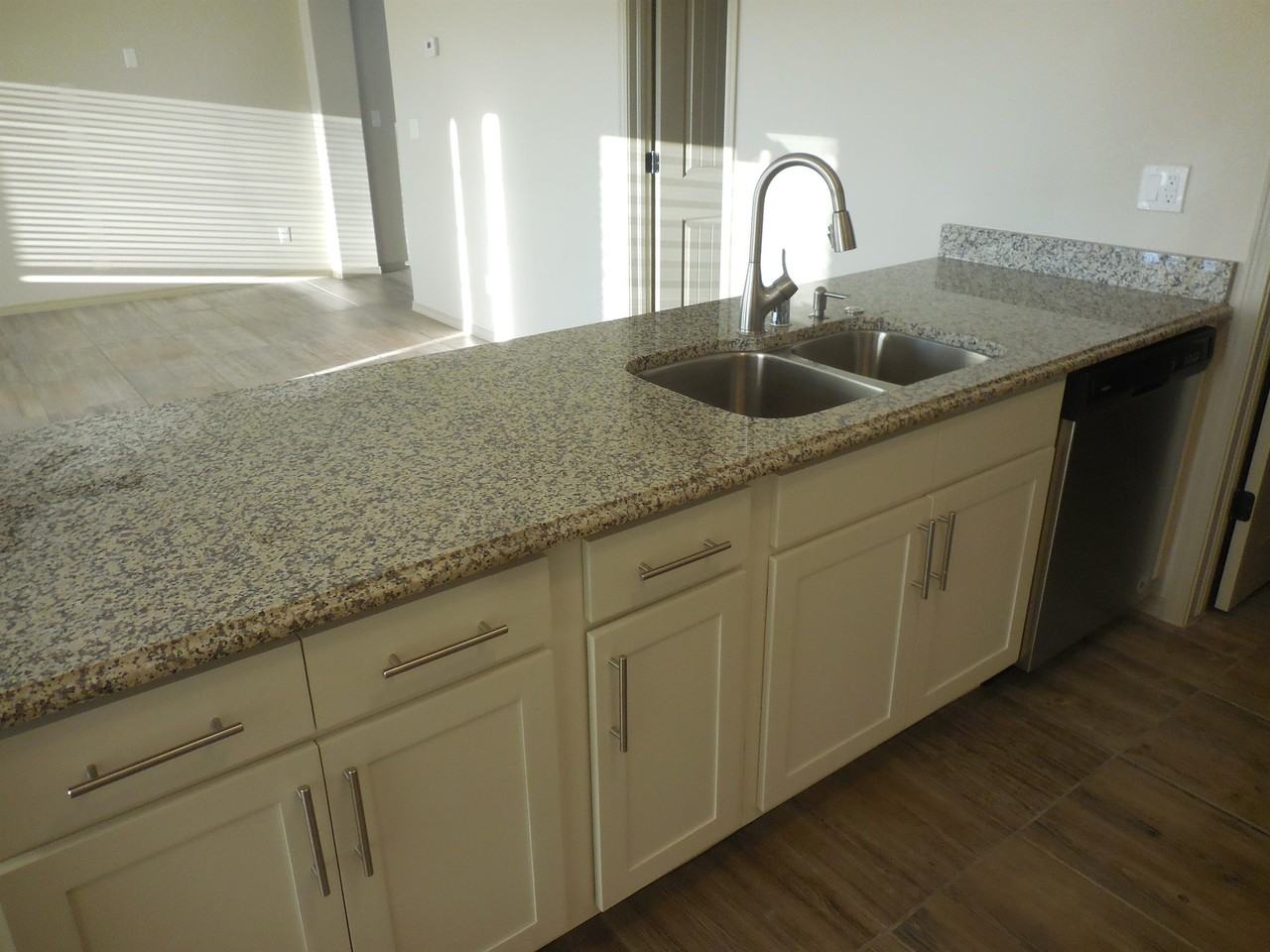 3409 Gary Brewster B Place - Photo 3 of 24