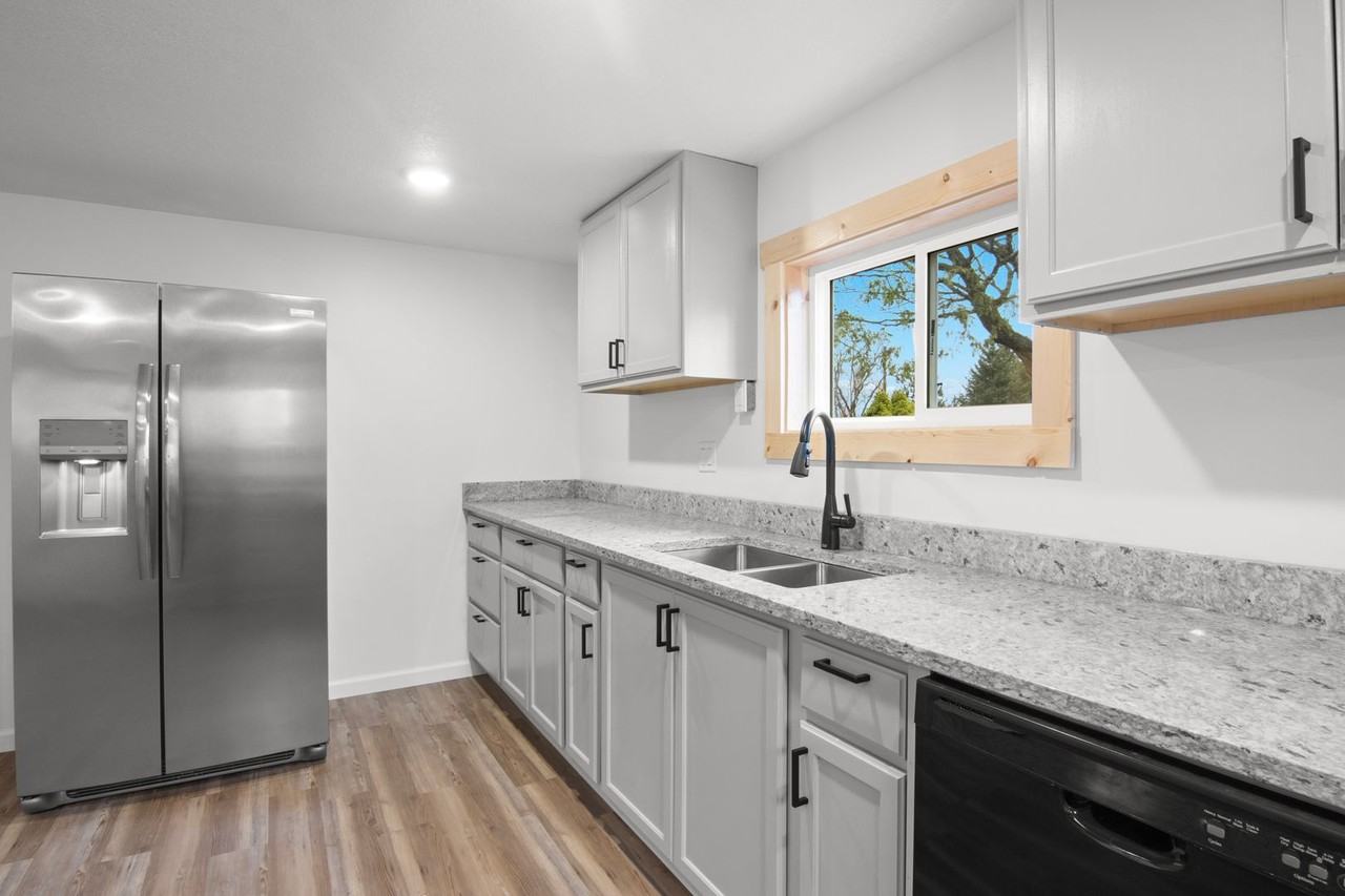 6267 W 16 Rd - Photo 2 of 25