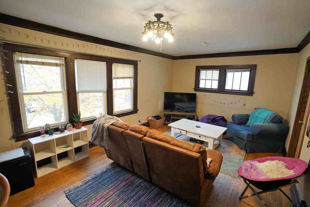 544 W Mifflin St - Photo 2 of 15