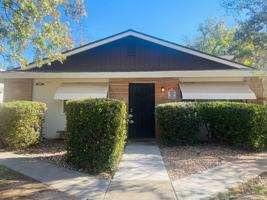 featured image of 904 Dornajo Way #1