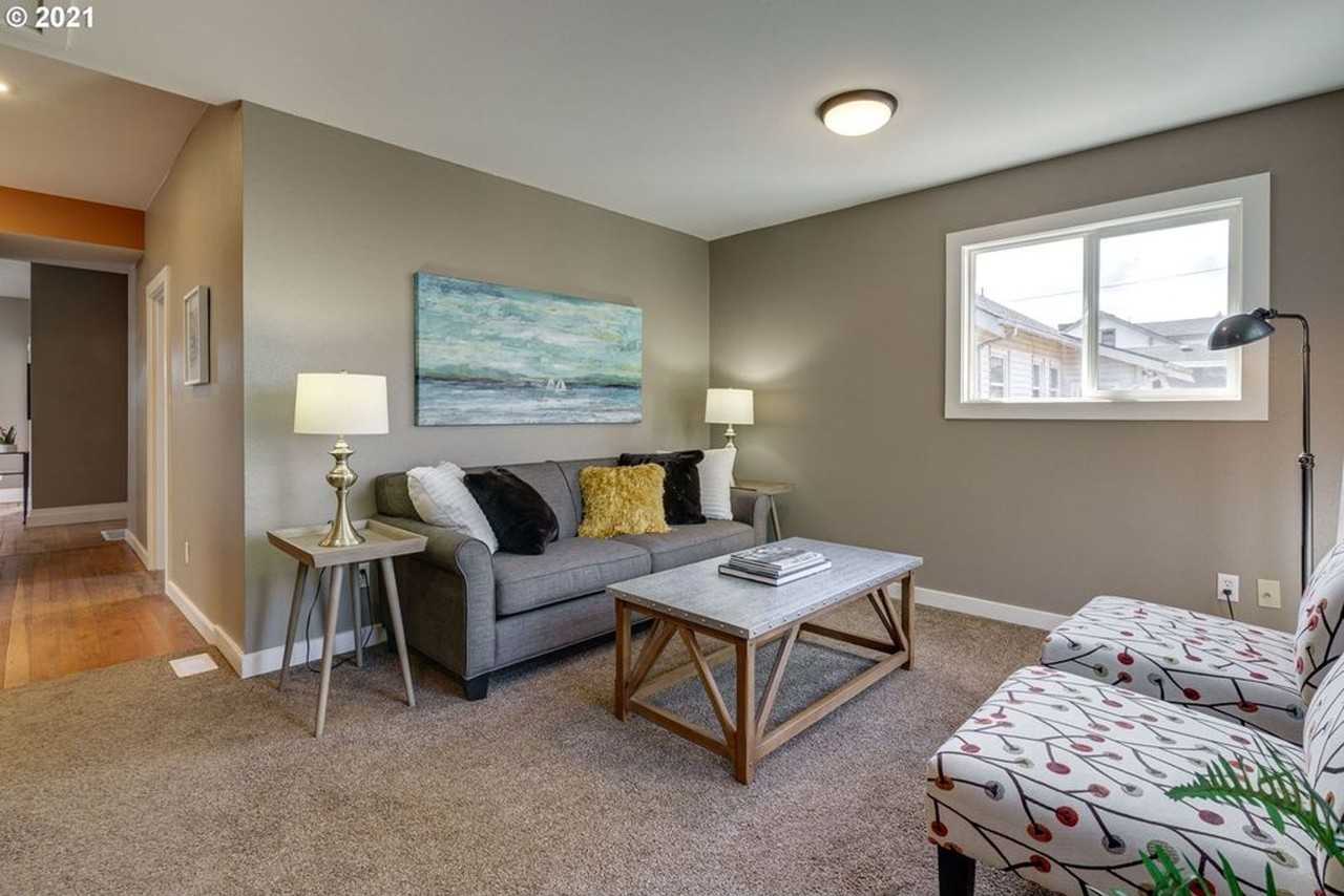 6227 Ne 15th Ave - Photo 5 of 21