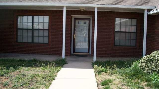 17 Northwest Mill Creek Road - Photo 2 of 14