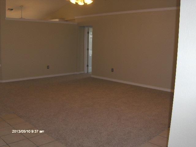 17 Northwest Mill Creek Road - Photo 3 of 14