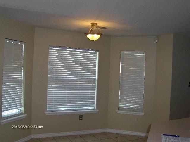 17 Northwest Mill Creek Road - Photo 5 of 14