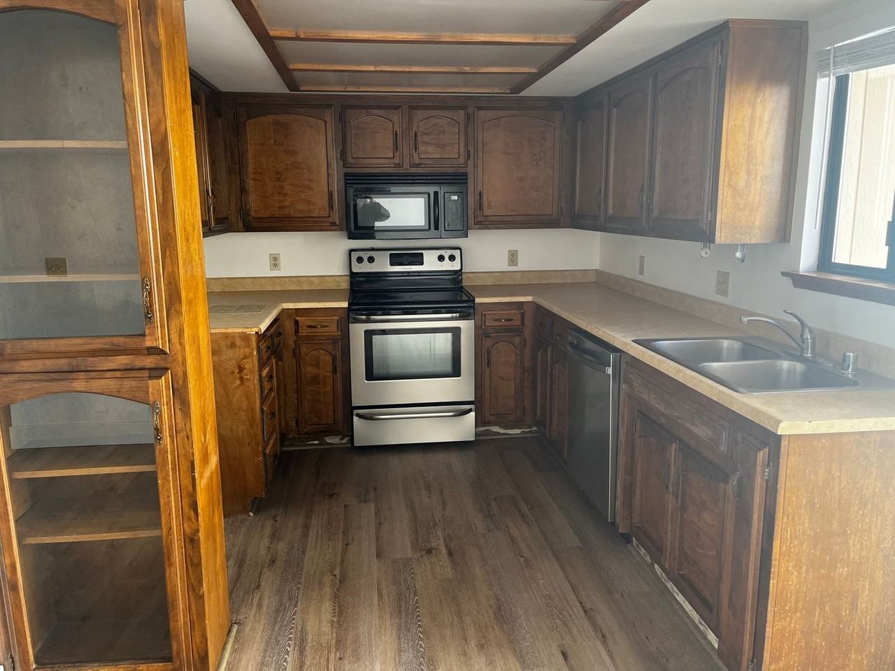 4925 Pretty Doe Ln - Photo 2 of 13