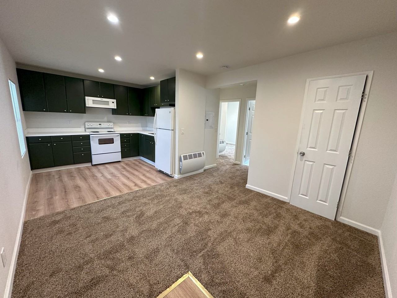 304 Birch St - Photo 4 of 13