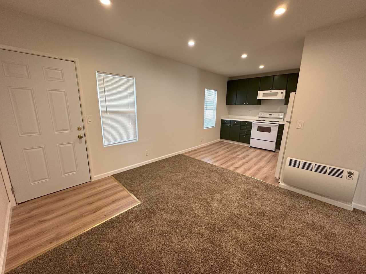 304 Birch St - Photo 5 of 13