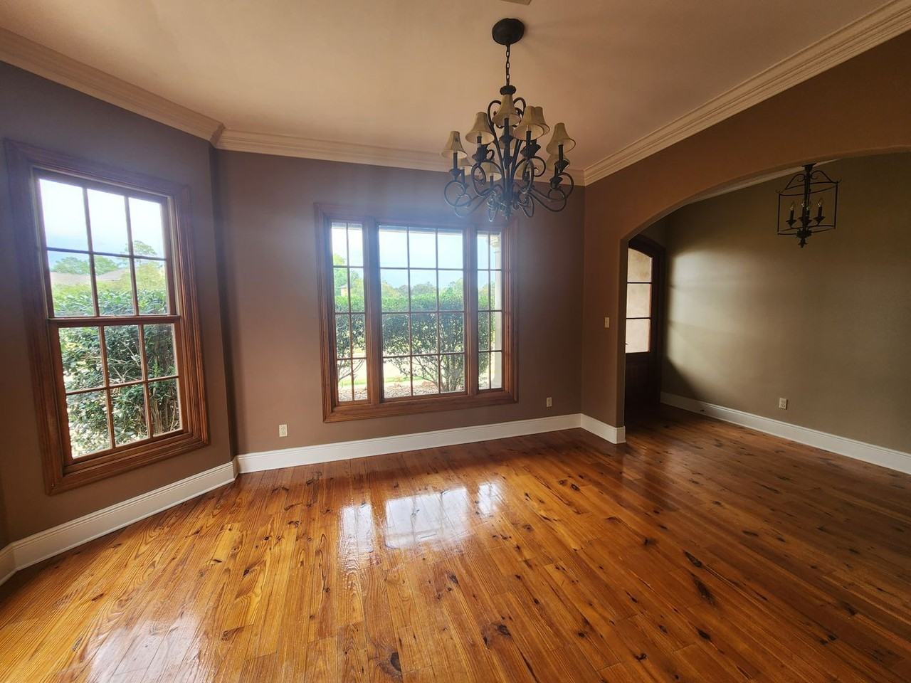 5989 5989 Stonegate - 5989 Stonegate - Photo 2 of 23