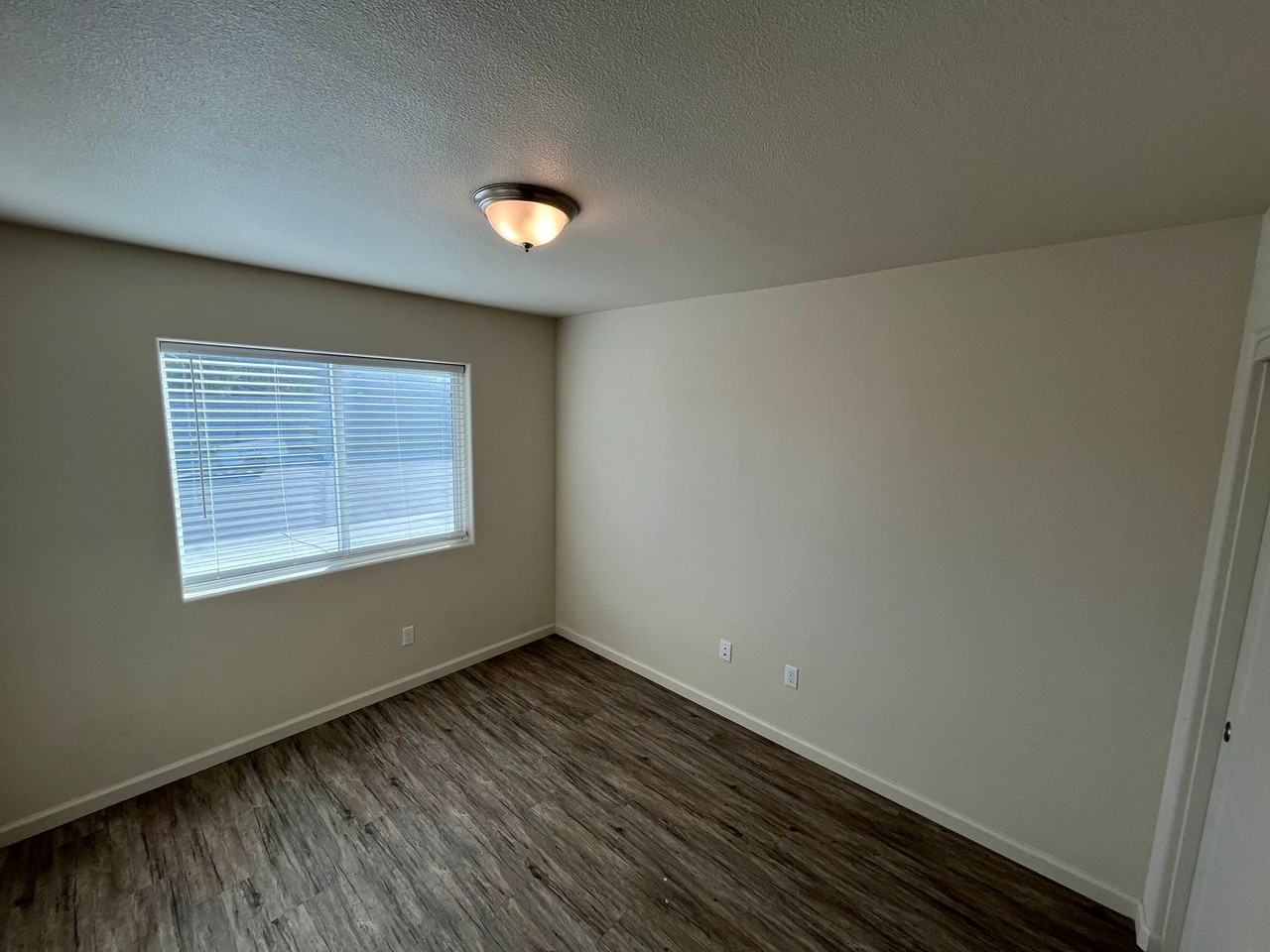 1465A Ash Ave - Photo 6 of 8
