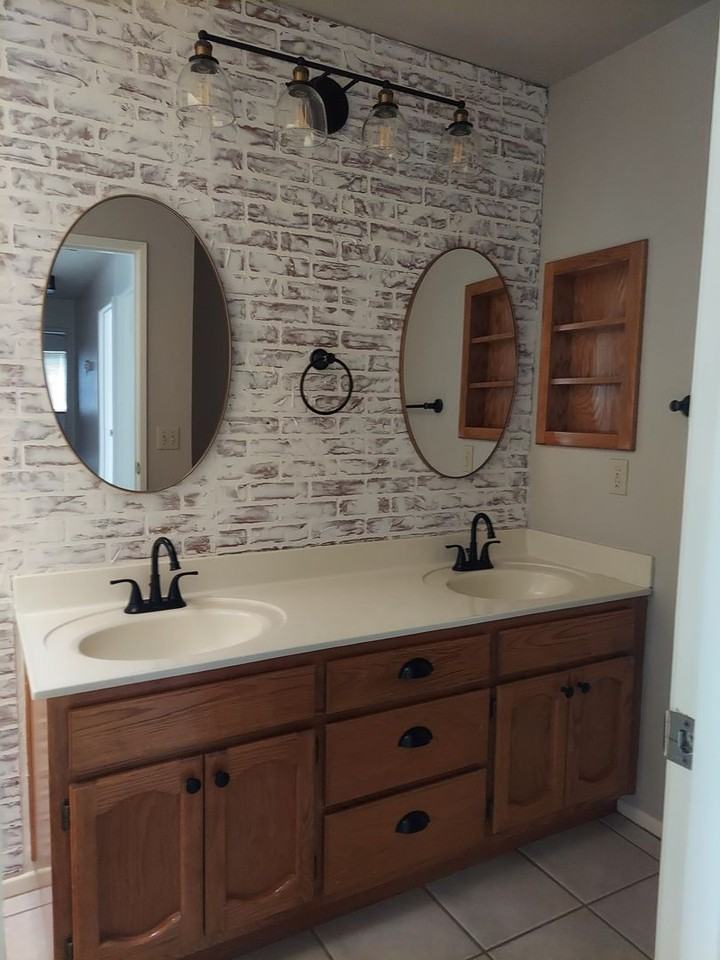 1128 West Robert Avenue - Photo 5 of 13