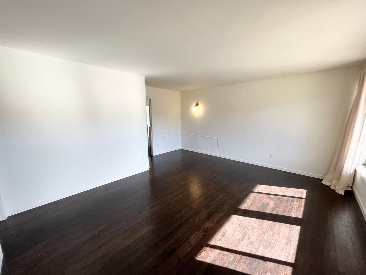 6656 Cleo St - Photo 5 of 22