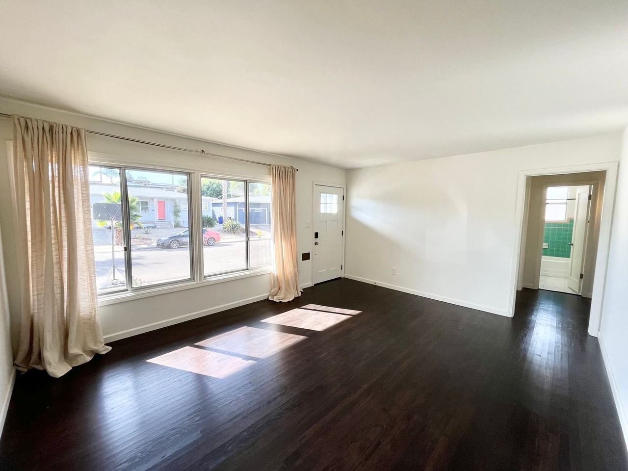 6656 Cleo St - Photo 6 of 22