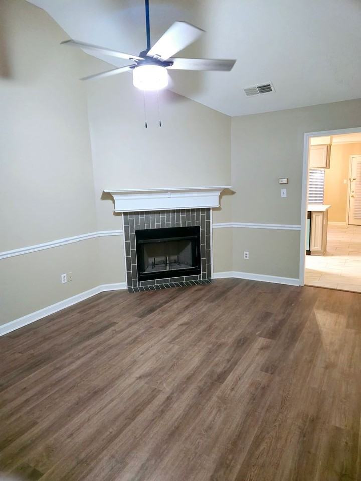 4142 Meadow Chase Cv - Photo 2 of 9