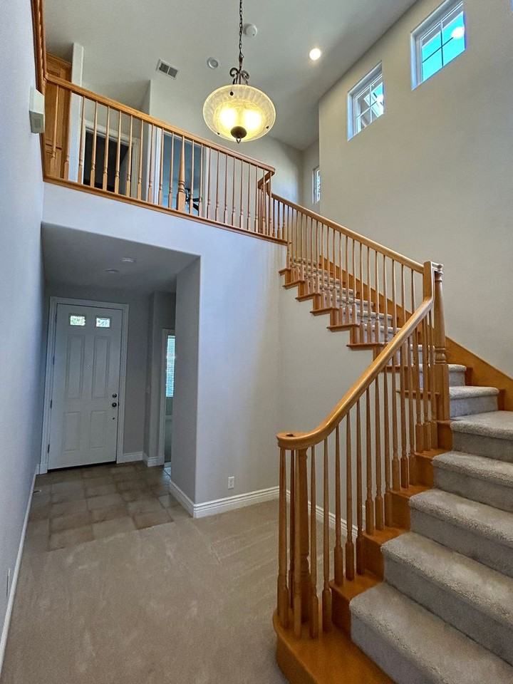 550 Calle Buena Vis - Photo 3 of 20