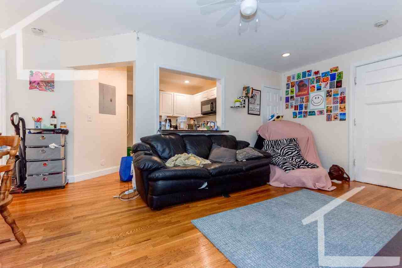 78 Egmont St - Photo 5 of 14