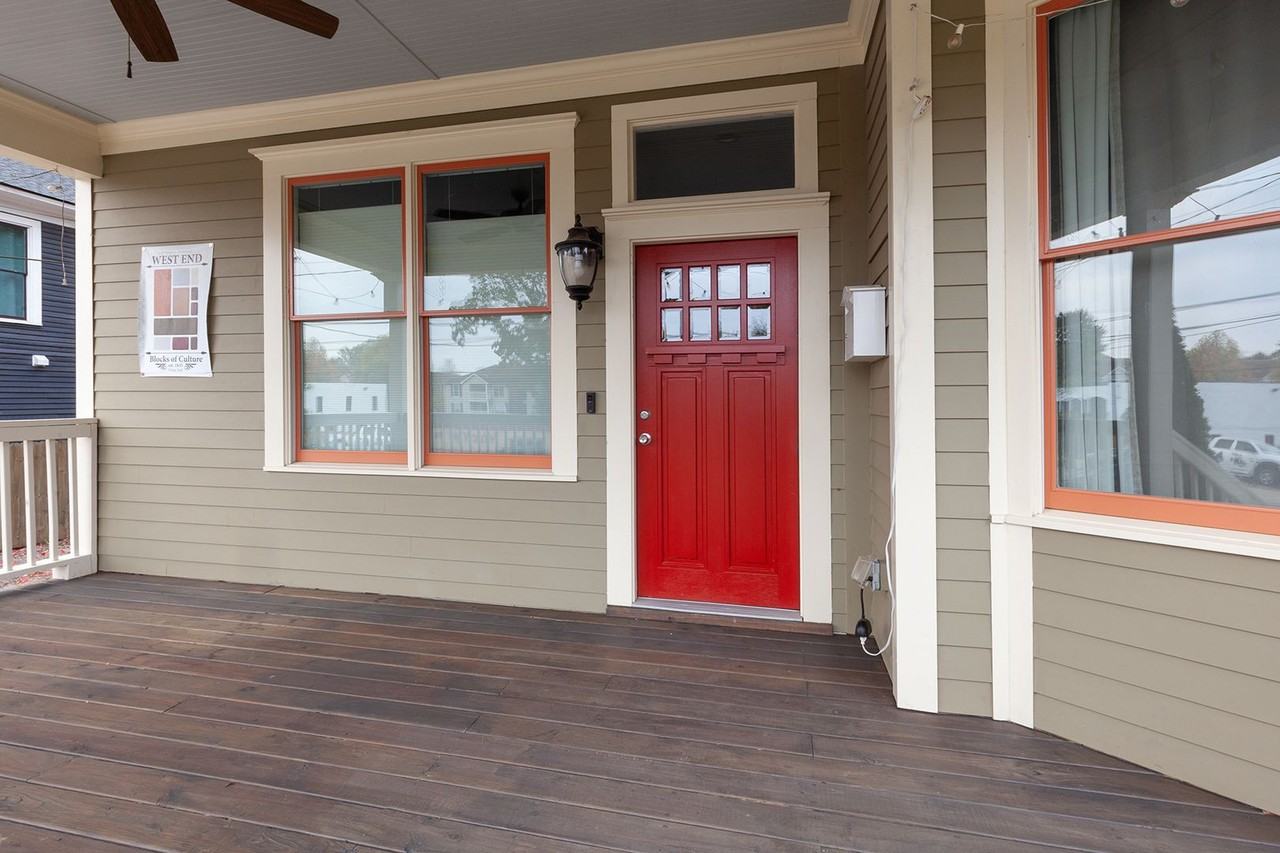 844 Beecher St Sw ##Sw - Photo 3 of 31