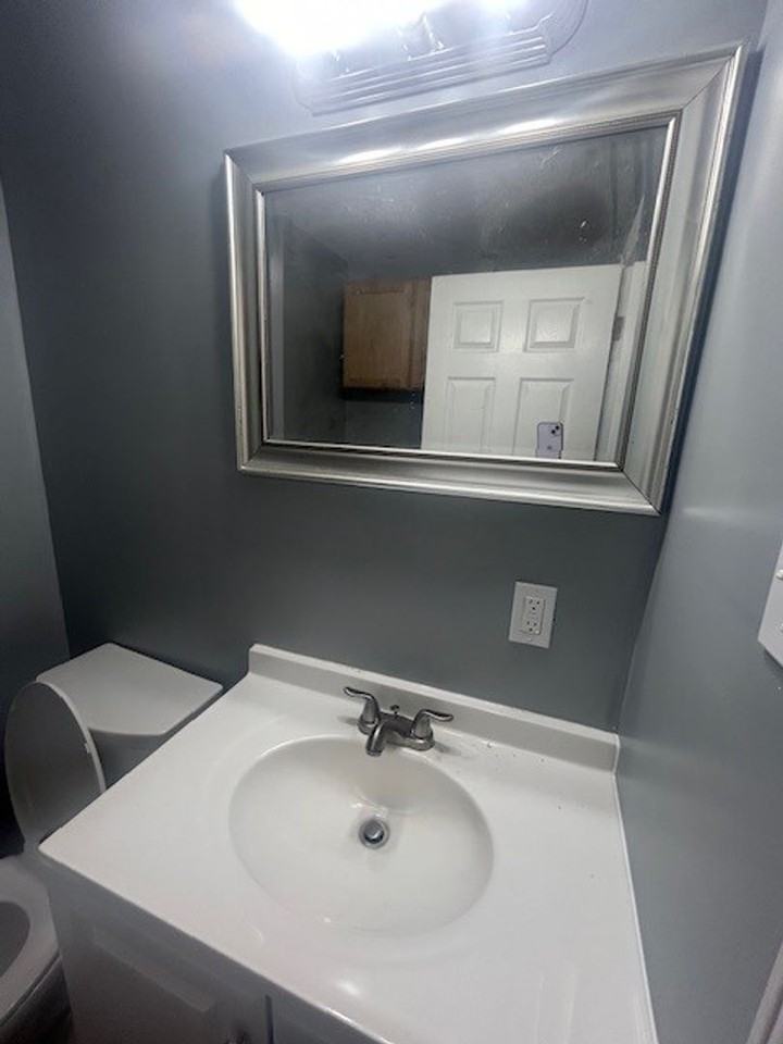 903 Richland St - Photo 3 of 13