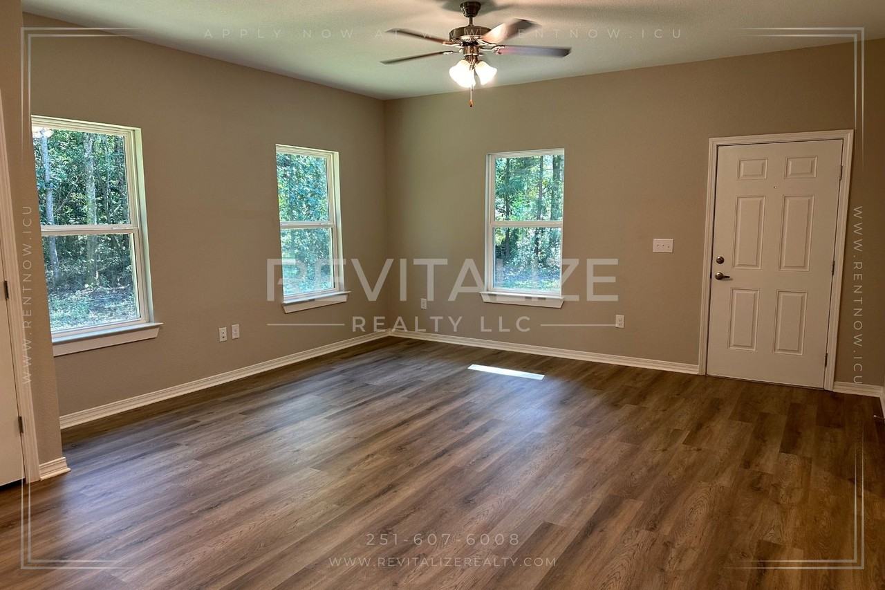 1774 Perry Rd - Photo 3 of 31