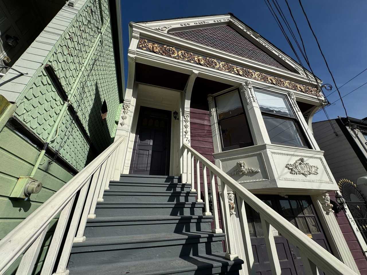 375 Crescent Ave - Photo 2 of 20