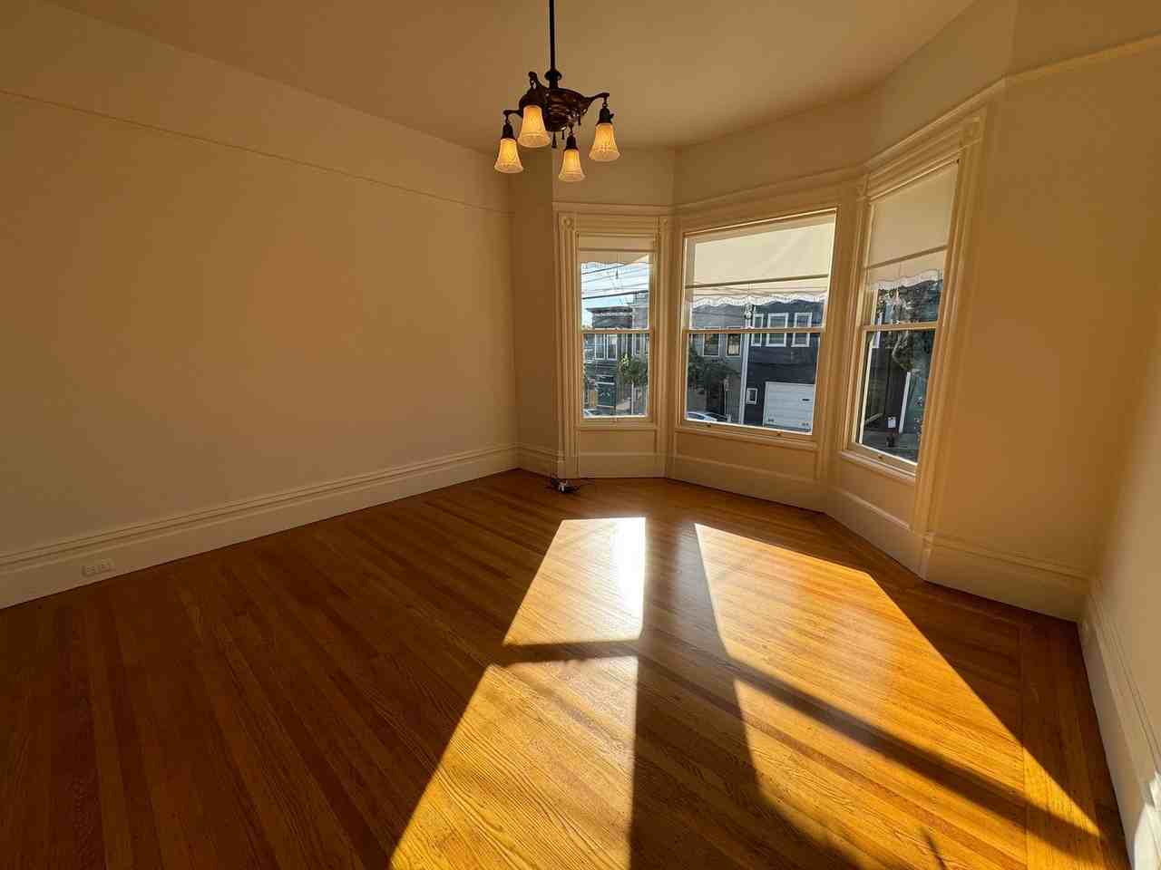 375 Crescent Ave - Photo 5 of 20