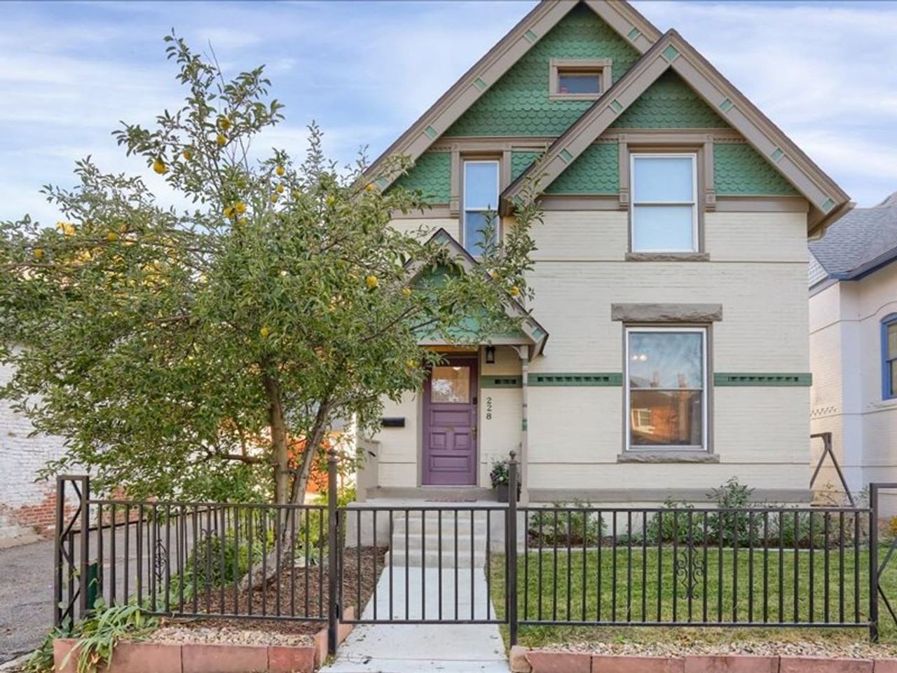 228 W 1st Ave - Photo 2 of 36