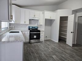 featured image of 664 W Cinnamon Ave
