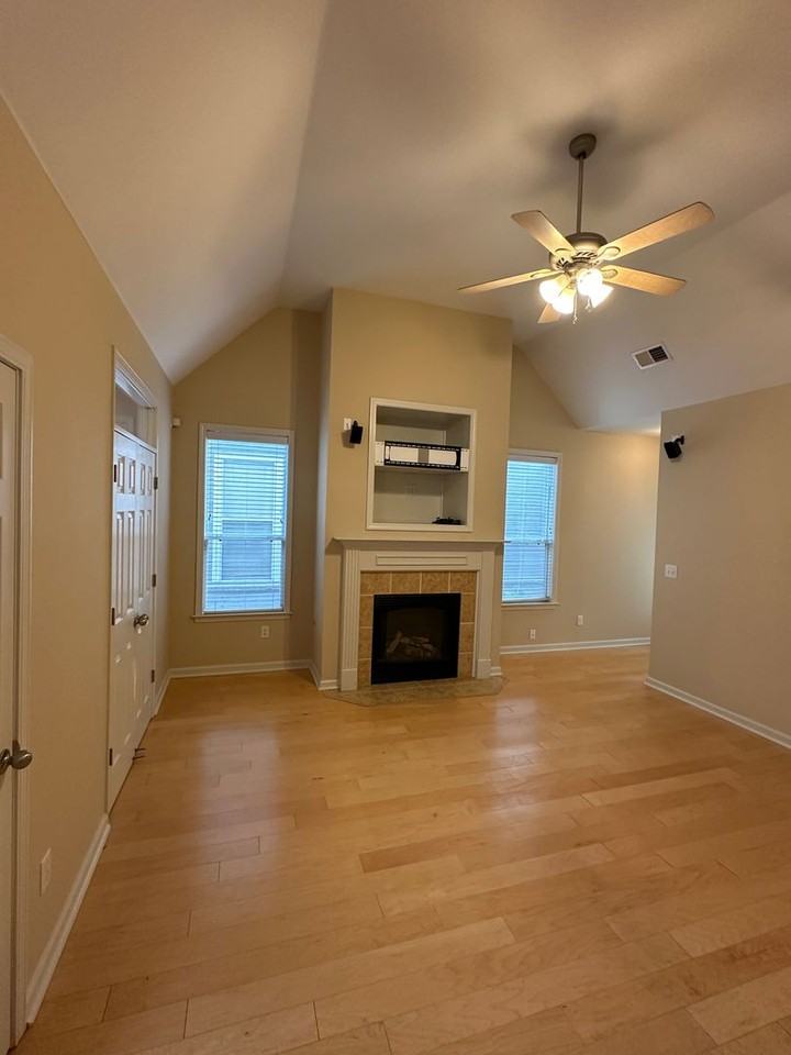 1458 Island Town Cv - Photo 3 of 22
